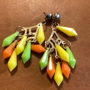 Dangling Lucite vintage Earrings